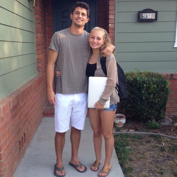 Meet your Posher, Melissa - Picture 1 of 1